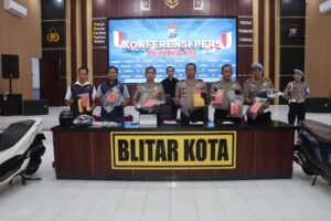 Polres Blitar Kota Amankan Tersangka Komplotan Perampok Lintas Daerah Sasar Minimarket